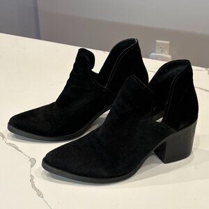 Steve Madden Black Suede Prezzie Booties - Size 8M